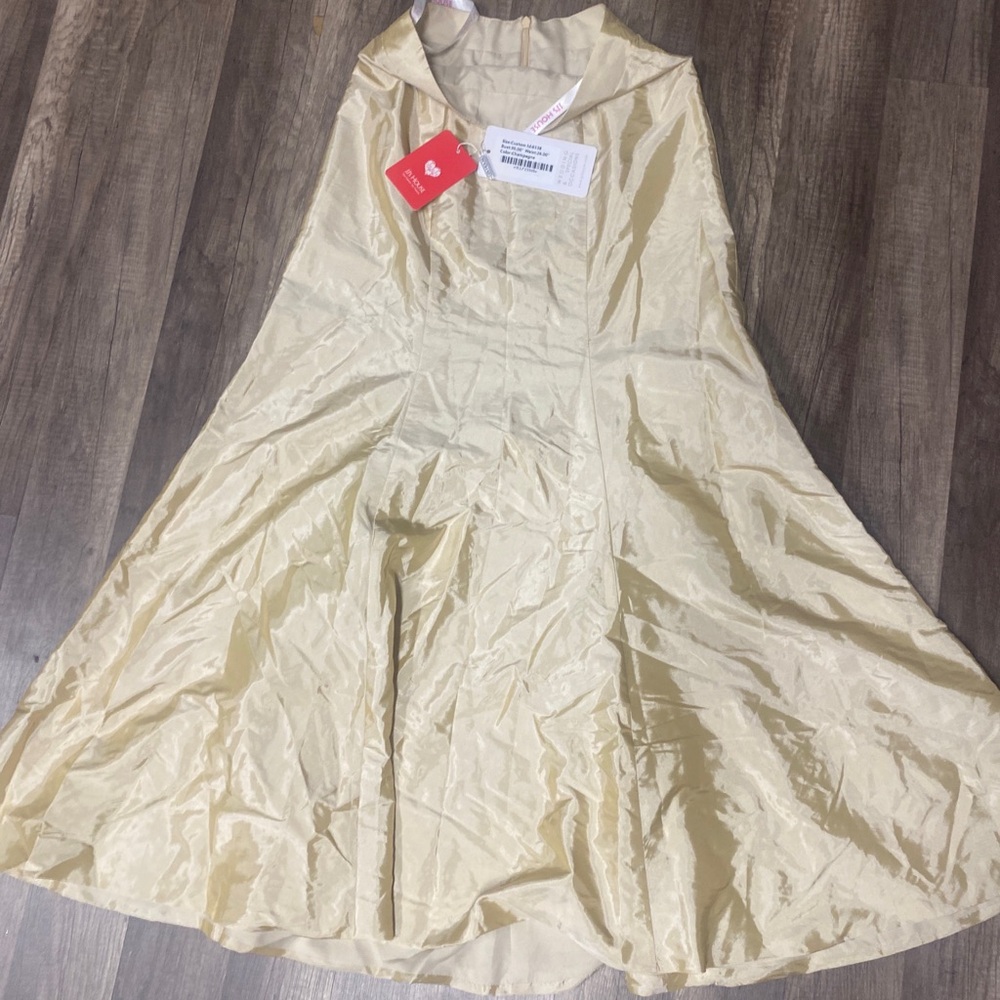 JJ’s house skirt